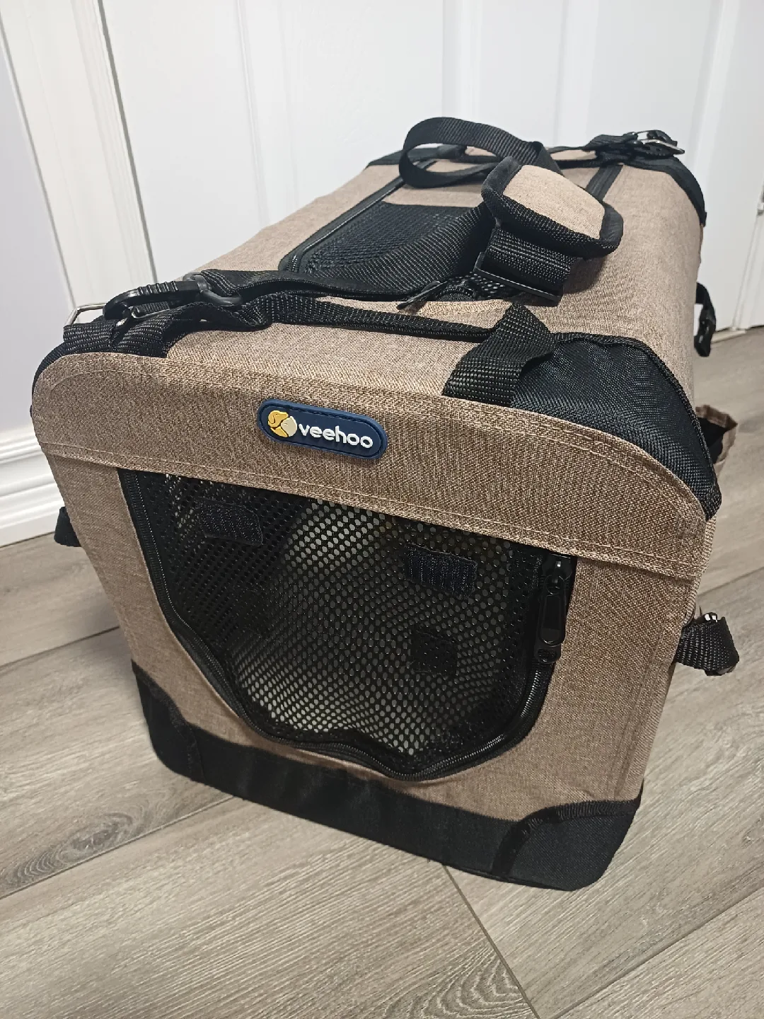 Veehoo Pet Carrier - Brown image indicator(6)