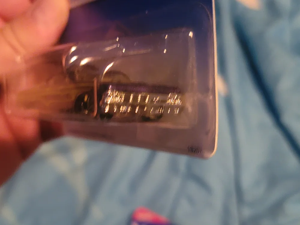 Hot Wheels '65 Impala Lowrider - 1998 First Edition image indicator(3)