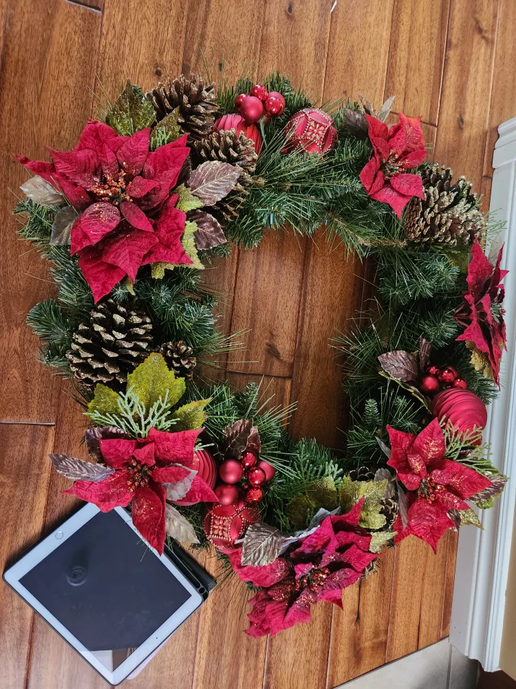 Christmas Wreath with Pinecones & Red Poinsettias image indicator(7)