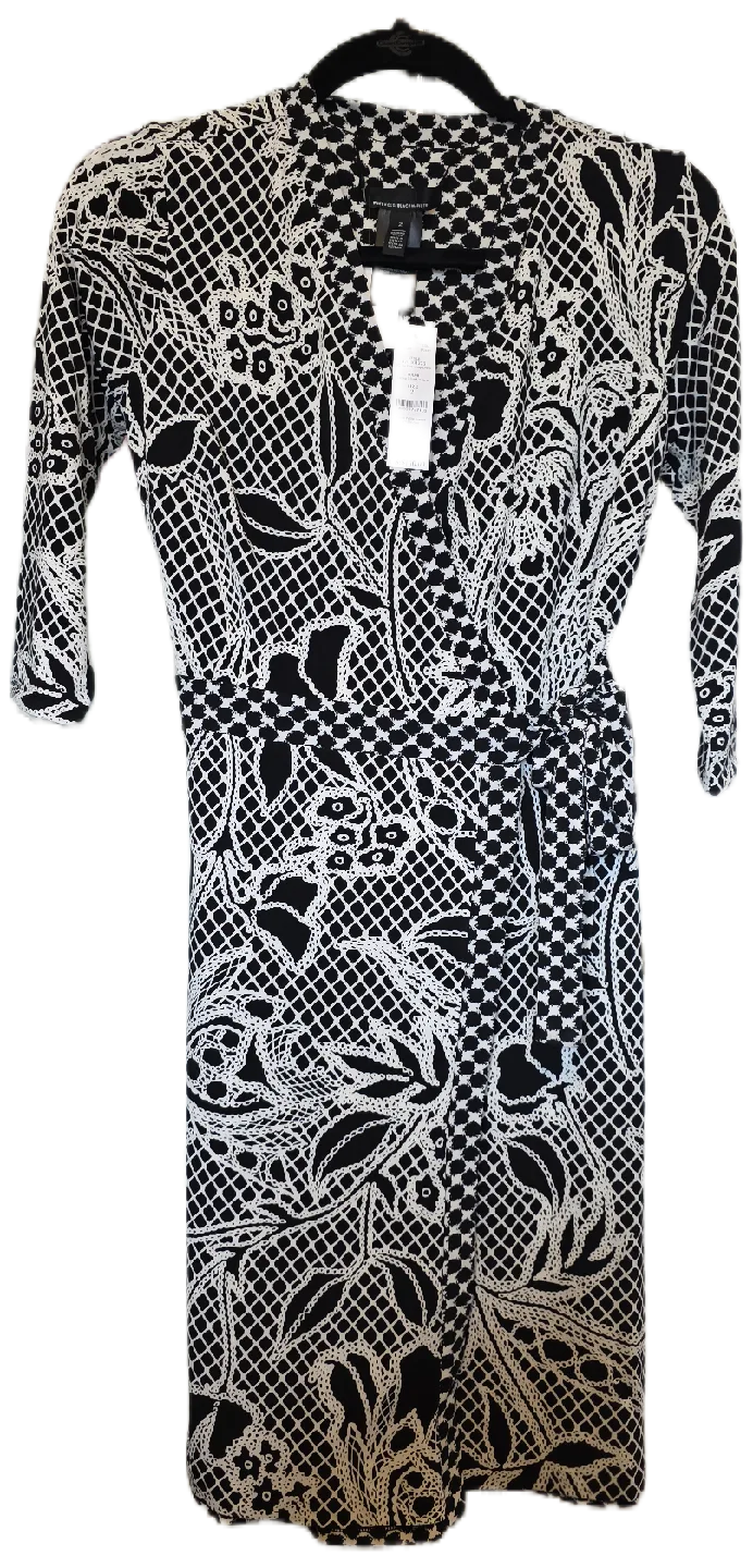 White House Black Market 3/4 Sleeve Reversible Wrap Dress image indicator(4)