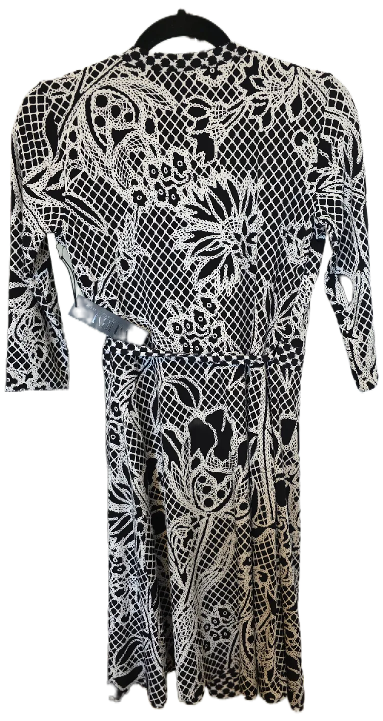White House Black Market 3/4 Sleeve Reversible Wrap Dress image indicator(5)