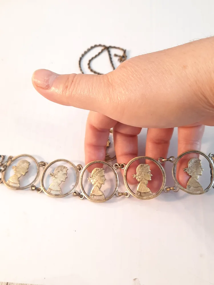 antic Cameo brass bracelet  and pendant image indicator(4)