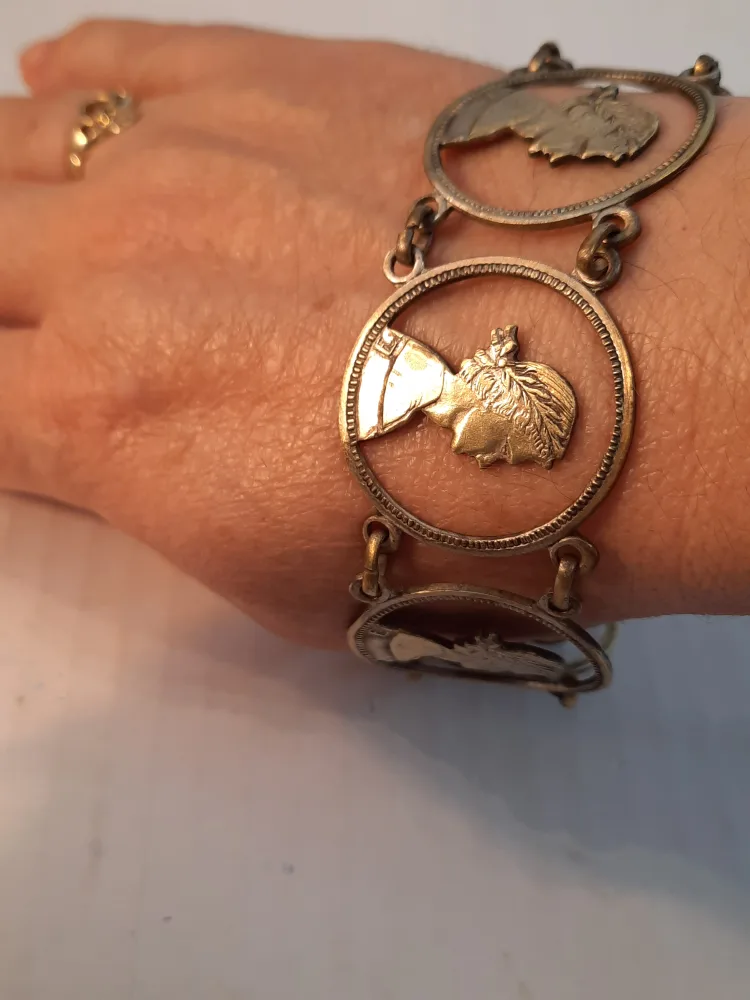 antic Cameo brass bracelet  and pendant image indicator(5)