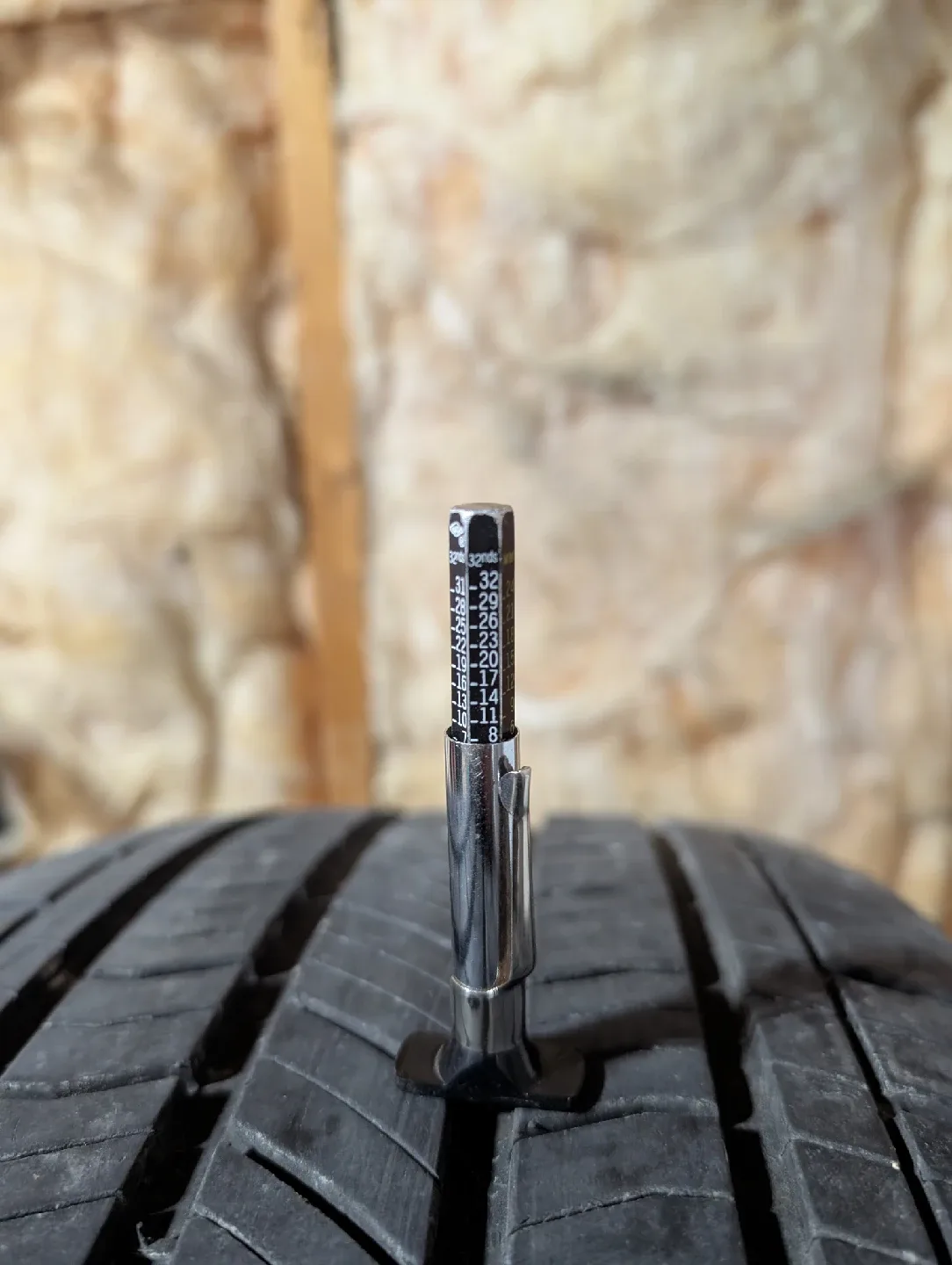 (4)-265/65R18 Alloy Rims/All Season Tires Off 2017 GMC Sierra image indicator(6)