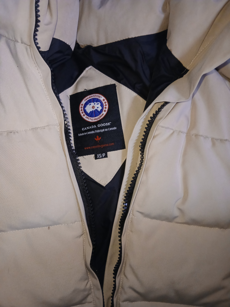 Canada Goose Padded Jacket - Size XS - photo 2