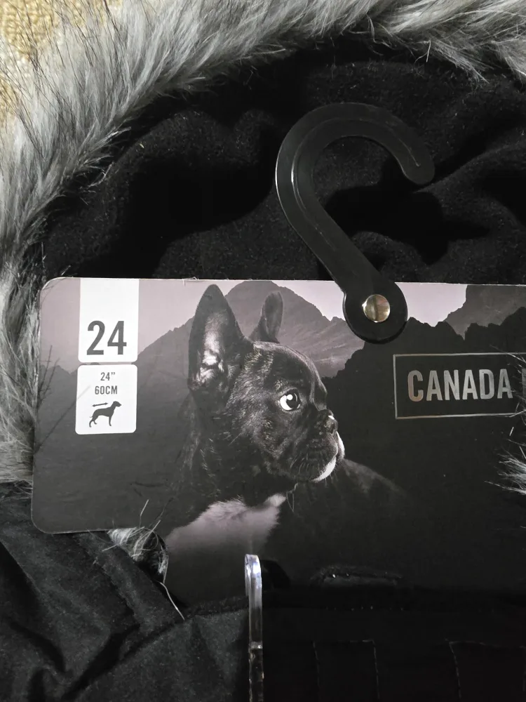 Canada Pooch Dog Coat Size 24 image indicator(2)