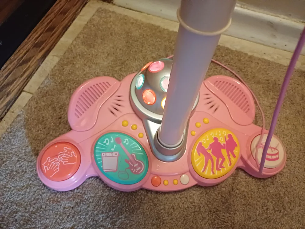 Pink Kids Karaoke Microphone Stand image indicator(3)