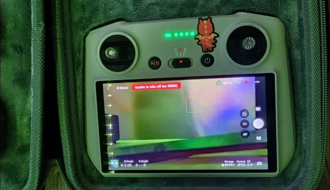 DJI Mini 3 Drone with Remote Controller image indicator(4)