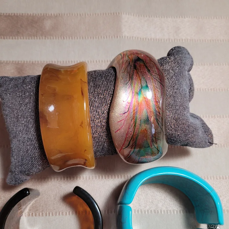 Lot of 4 Beautiful Vintage Bracelets selling g all 4 together image indicator(5)