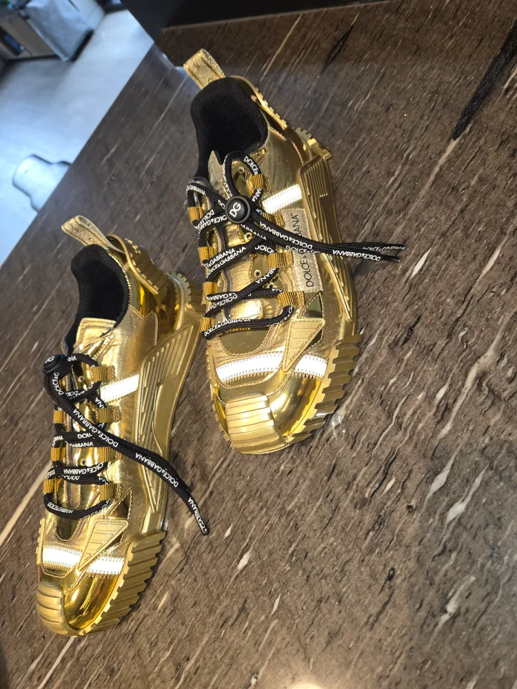 Dolce & Gabbana Gold Metallic Sneakers thumbnail