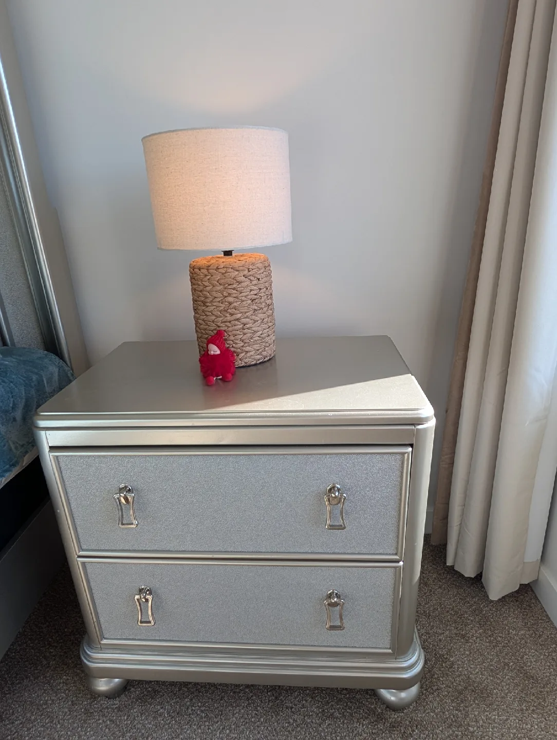 Bedroom Set - Bed, Dresser, and Nightstand image indicator(6)