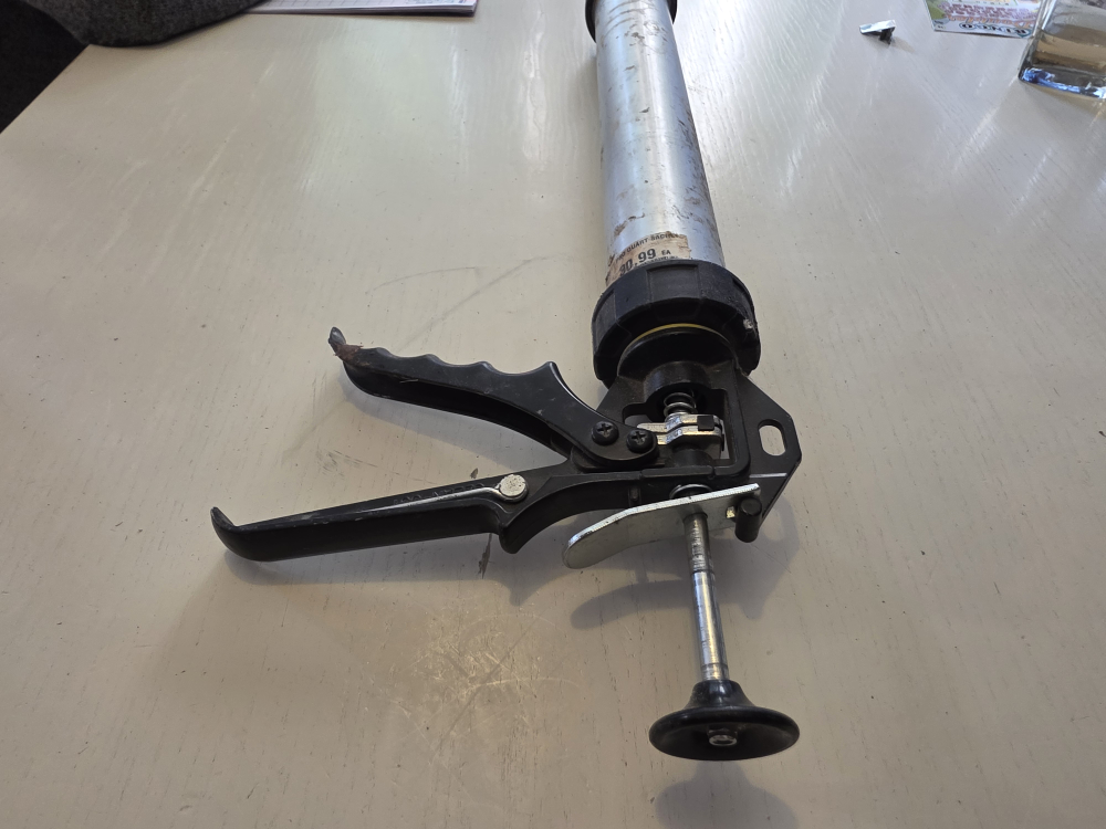 Caulking Gun - photo 2