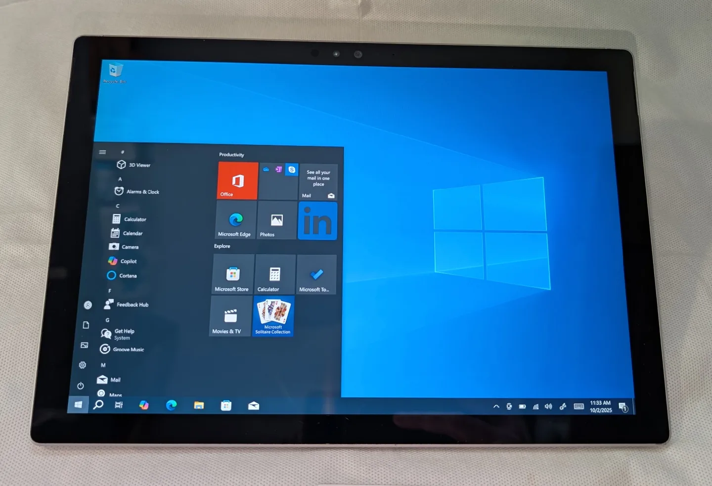 NICE MICROSOFT SURFACE PRO 4 WINDOWS TABLET M3 128GB