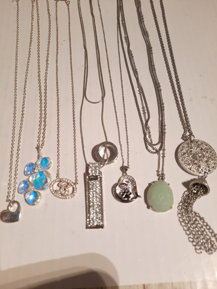silver tone silver plate neclases