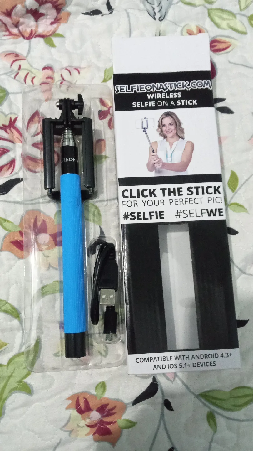 Wireless Selfie Stick - New in Box! image indicator(2)