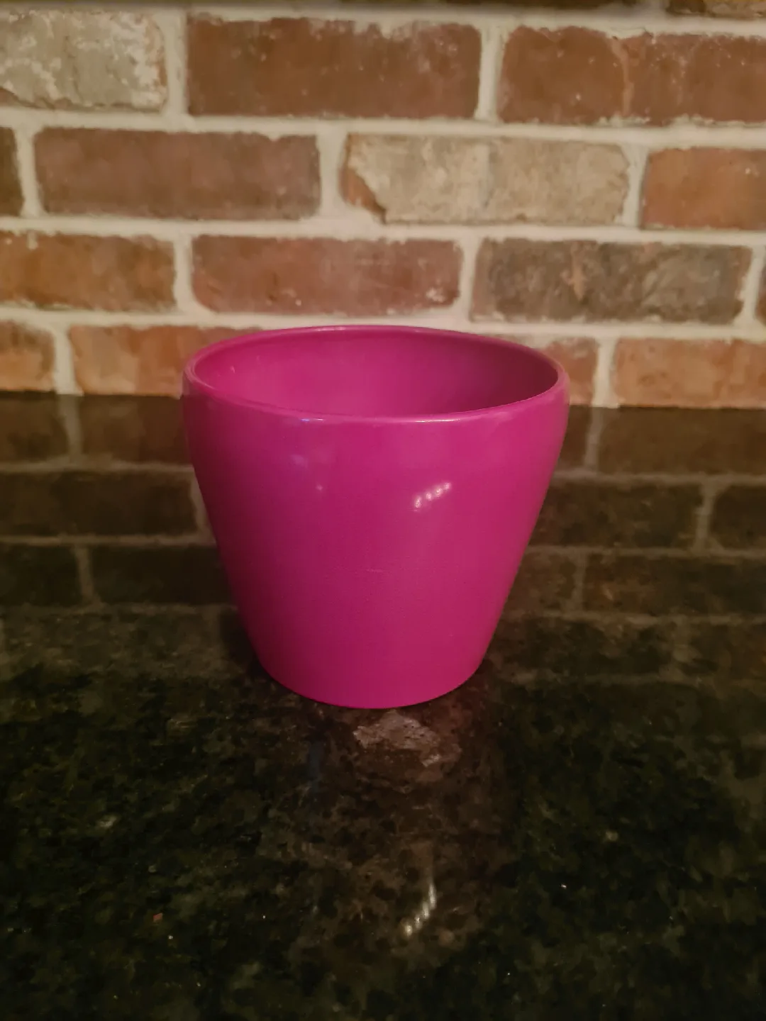 Pink and Beige Flower Pots image indicator(2)