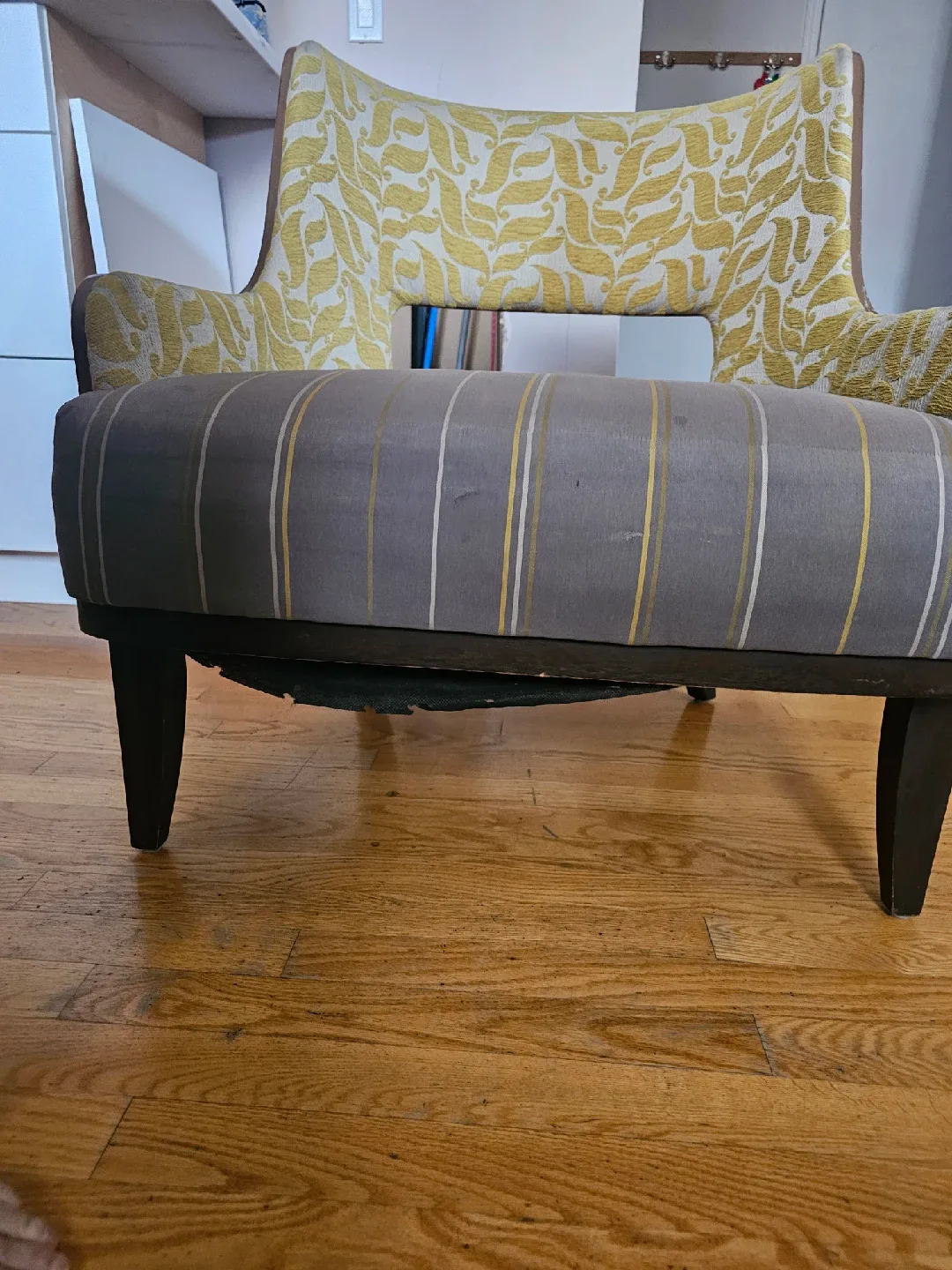 Upholstered Accent Chair - Yellow & Grey image indicator(4)