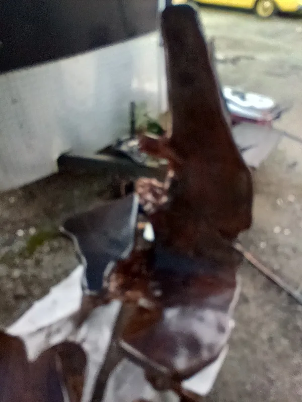 Handcrafted Wooden Root hall image indicator(6)