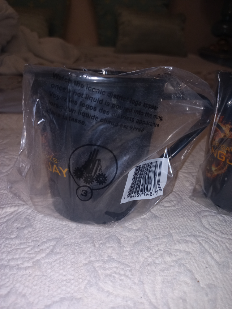 Hunter Games Mockingjay Part 1 Collectable Heat Reveal 5 Mugs - photo 5