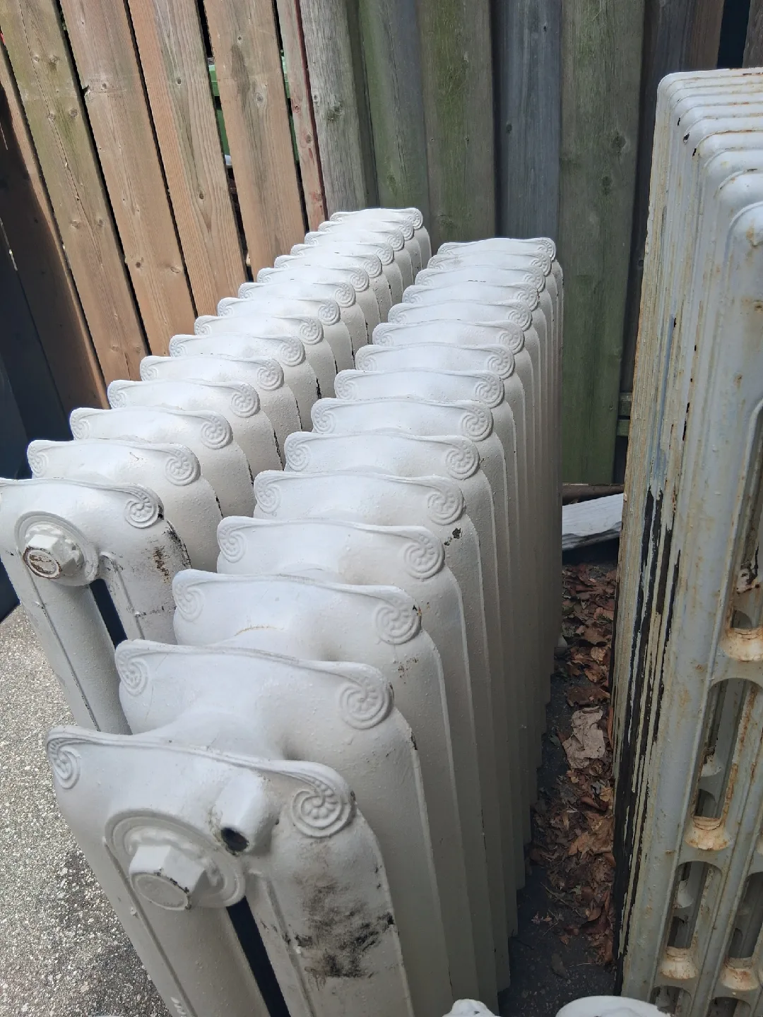 Cast Iron Radiators image indicator(3)