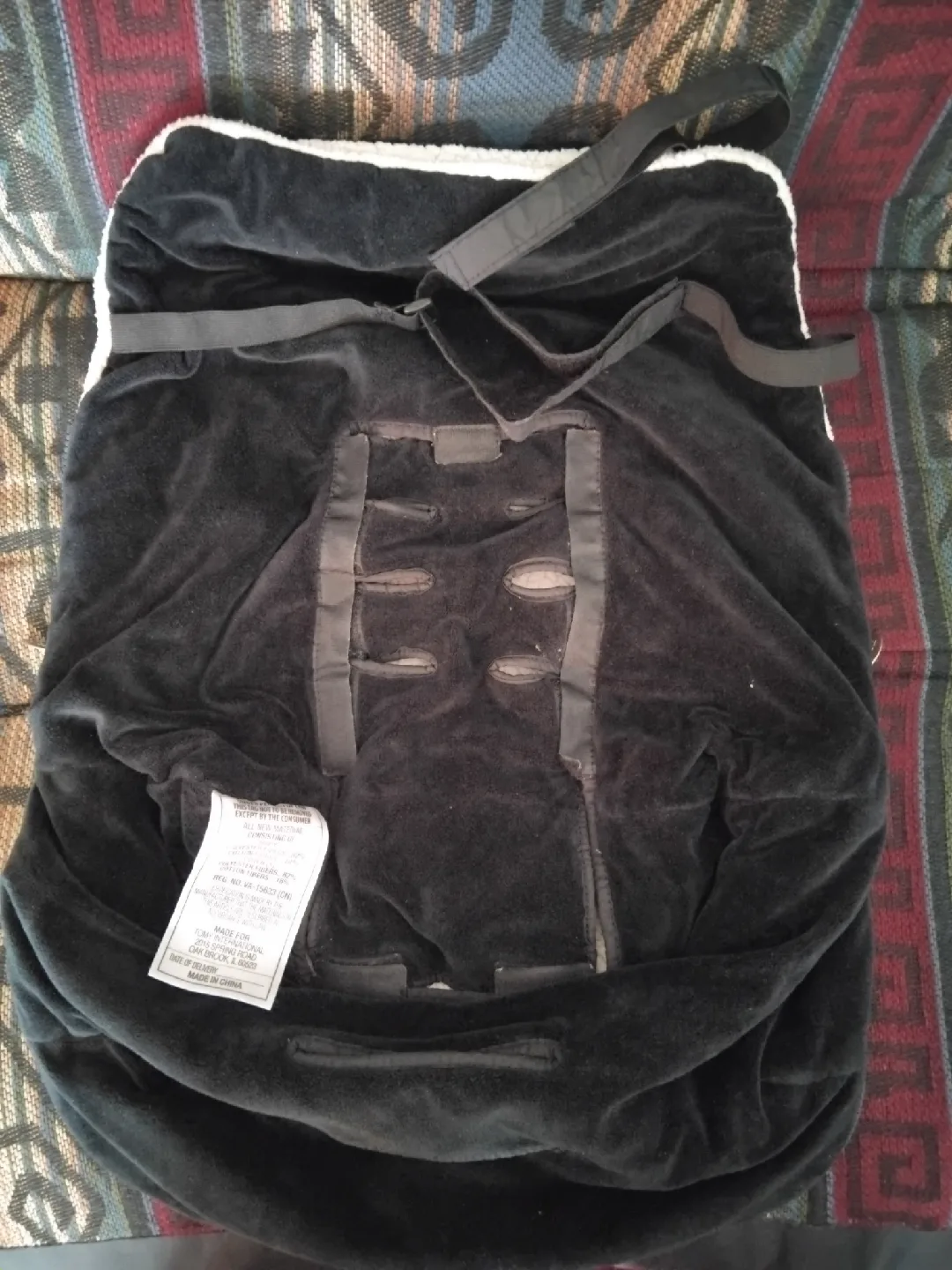 Jj cole winter carseat cover image indicator(2)