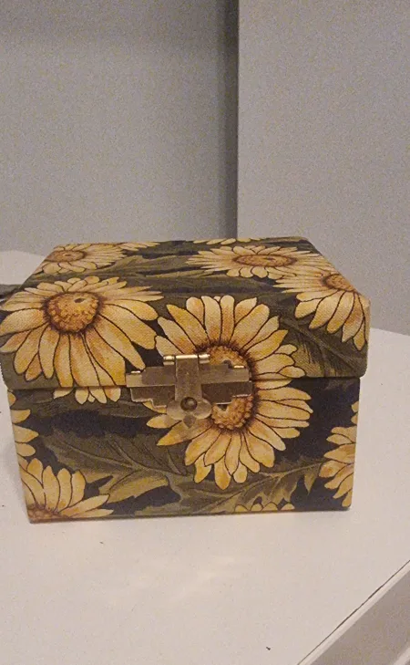 Sunflower Patterned Storage Box 🧡 thumbnail