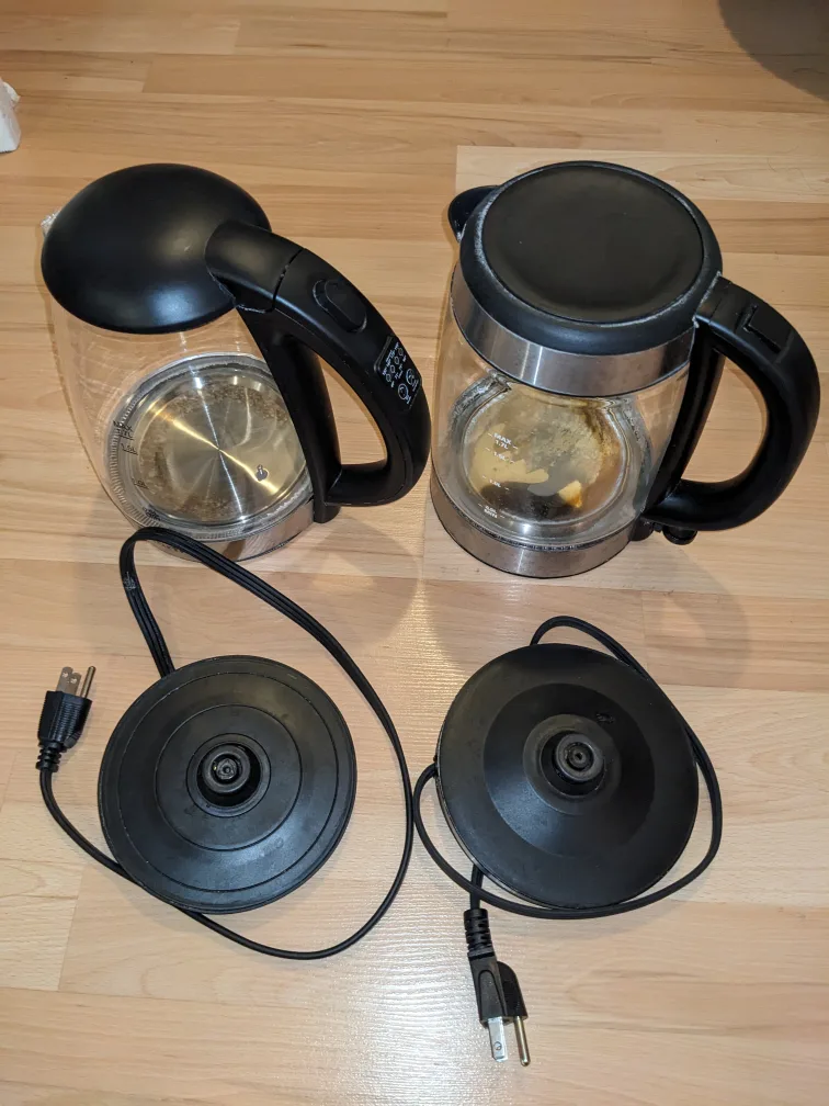 Glass kettles (not working) thumbnail