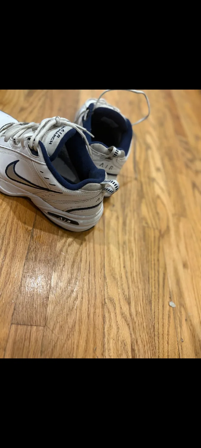 Nike Air Monarch IV White/Navy - Size US 8 image indicator(2)