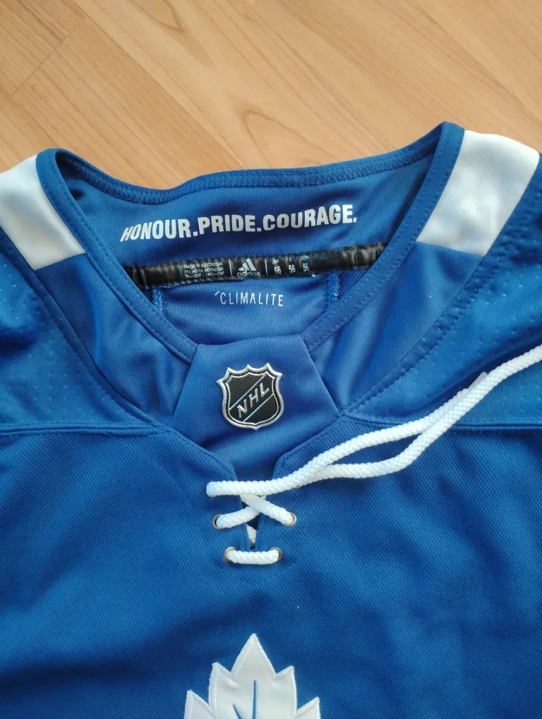 Toronto Maple Leafs Adidas Hockey Jersey Size 56 image indicator(3)