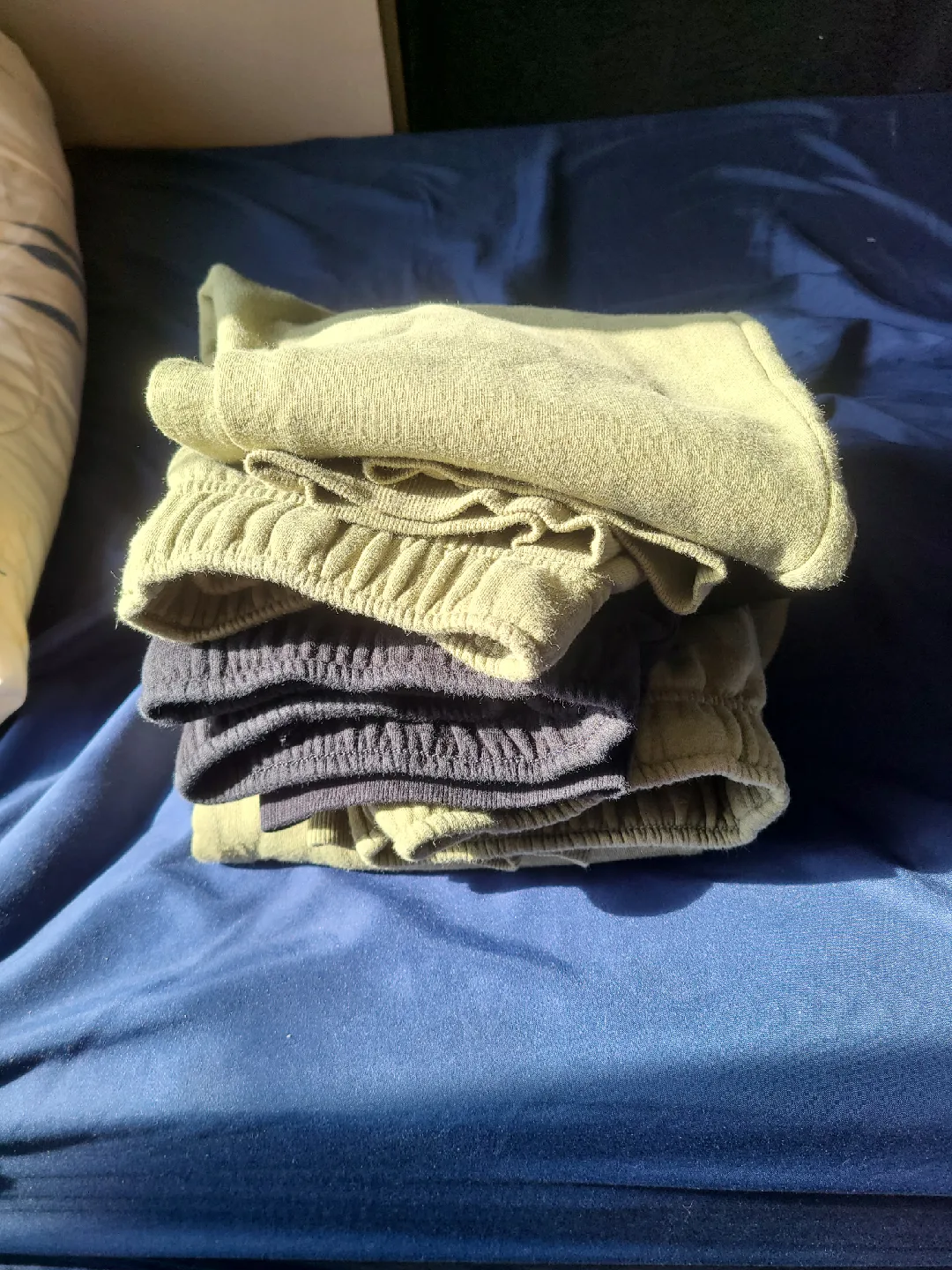 Set of 3 Boys Fleece Sweatpants Size XXL thumbnail