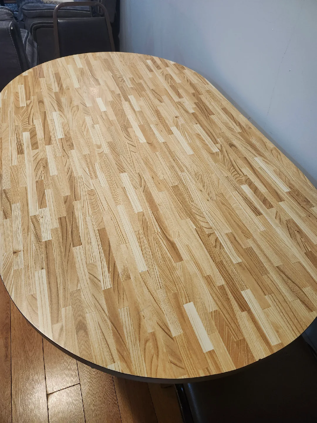 Oval Dining Table - Wood image indicator(2)