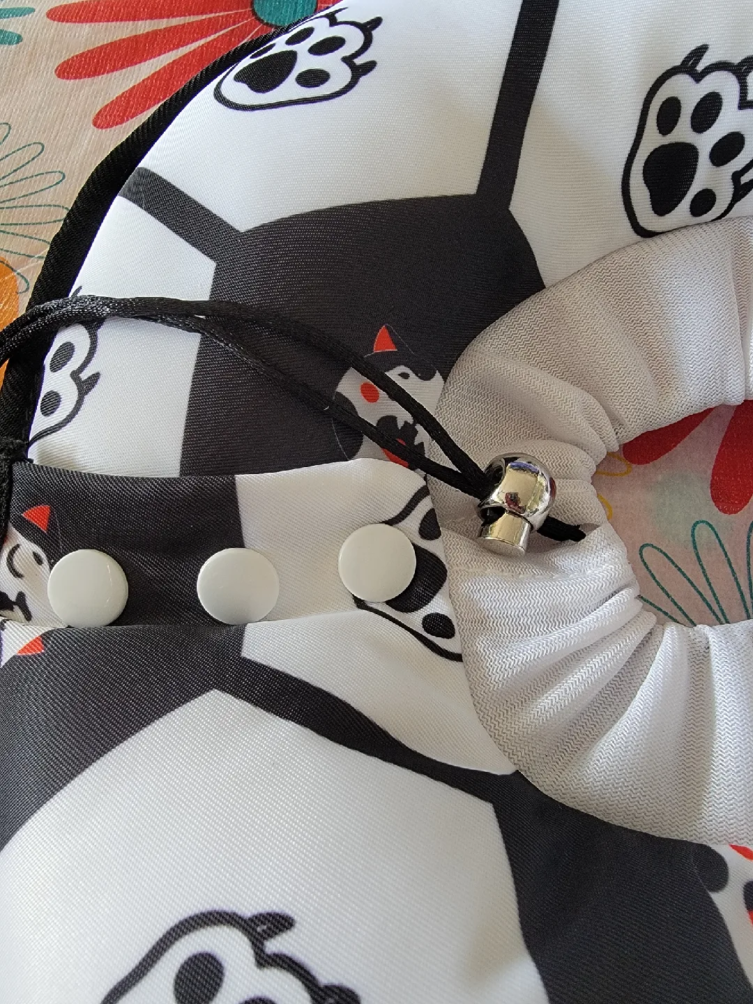 Pet Recovery Collar - Size Medium image indicator(2)