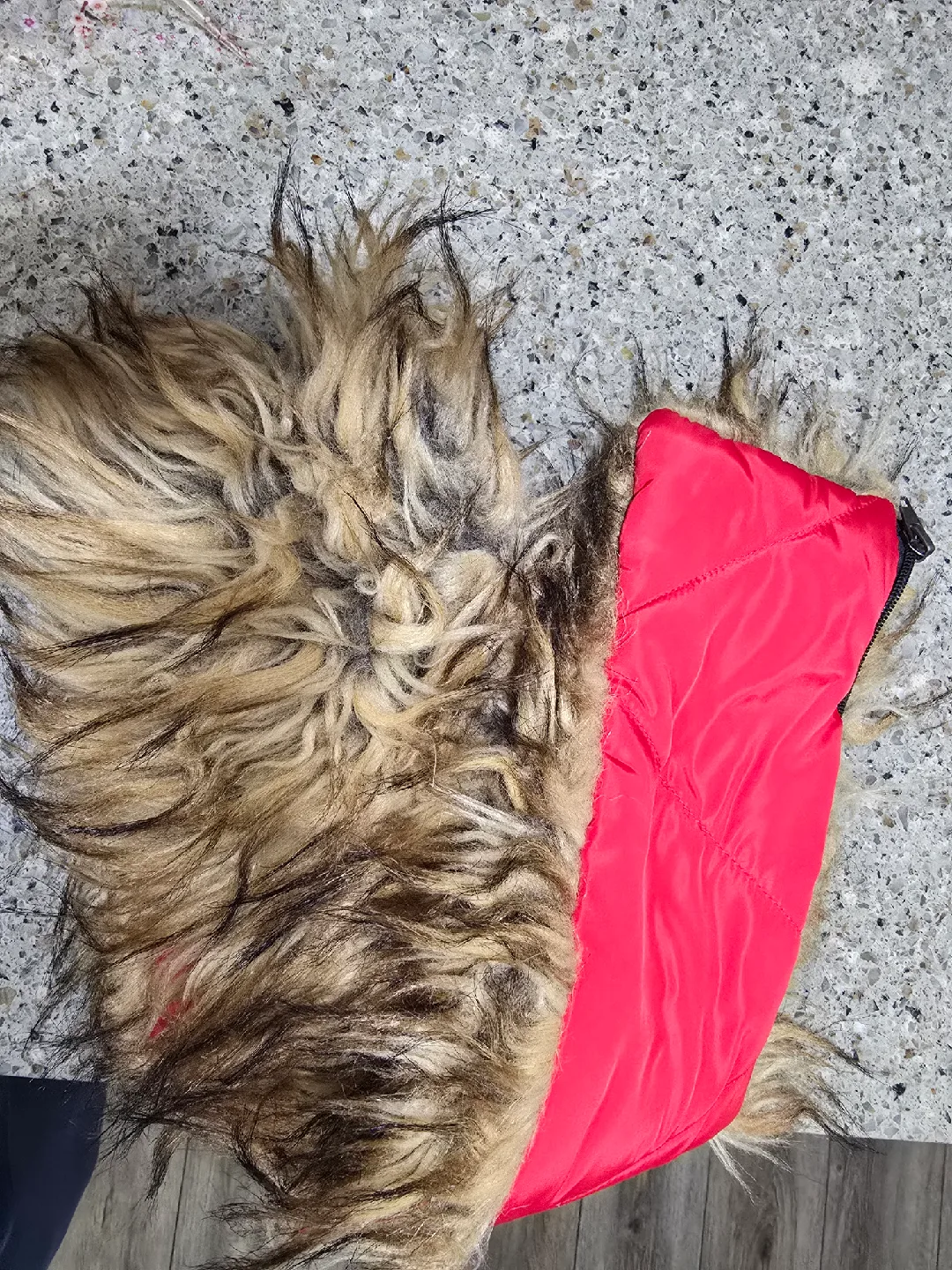 Red Puffer Coat image indicator(4)