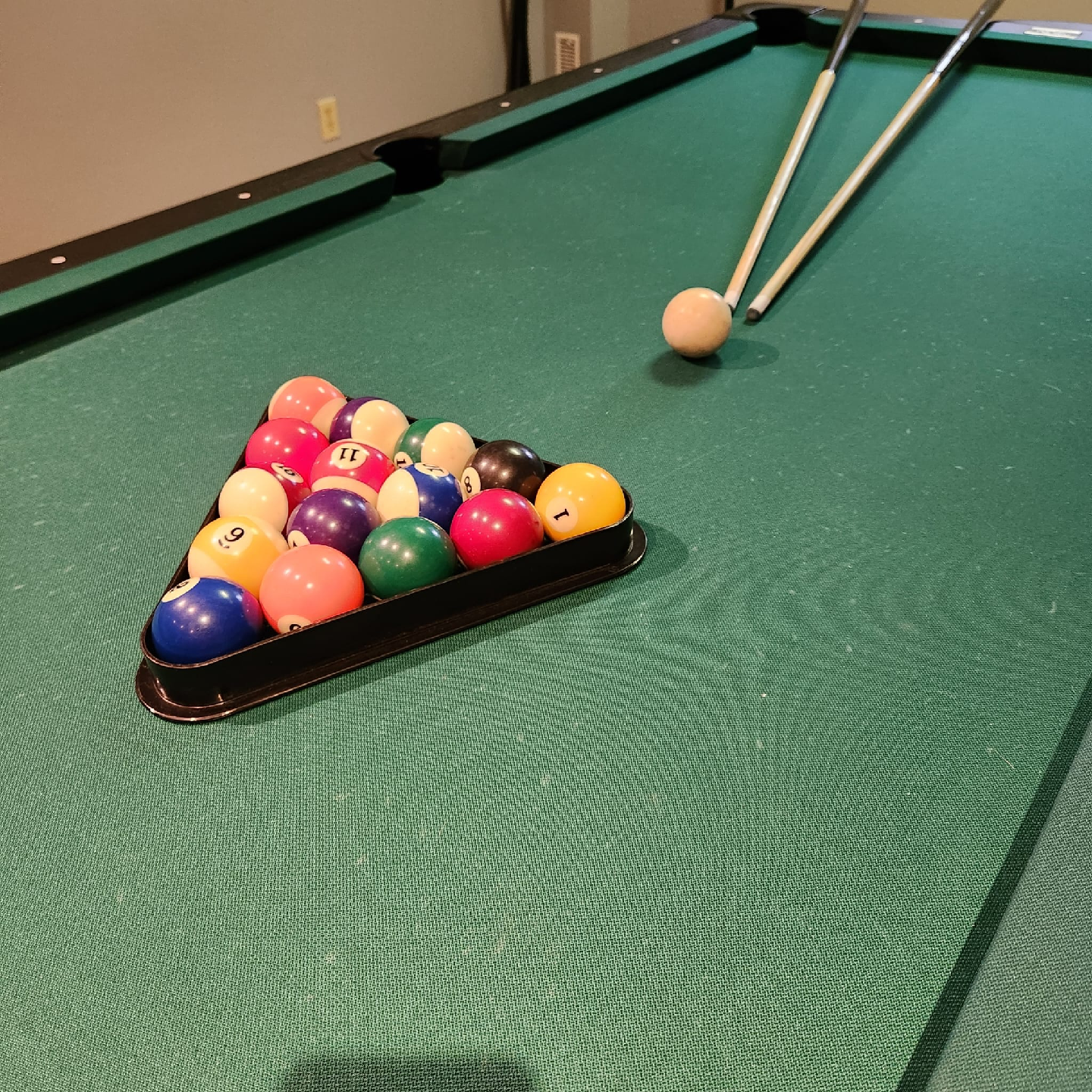 Pool table - photo 3