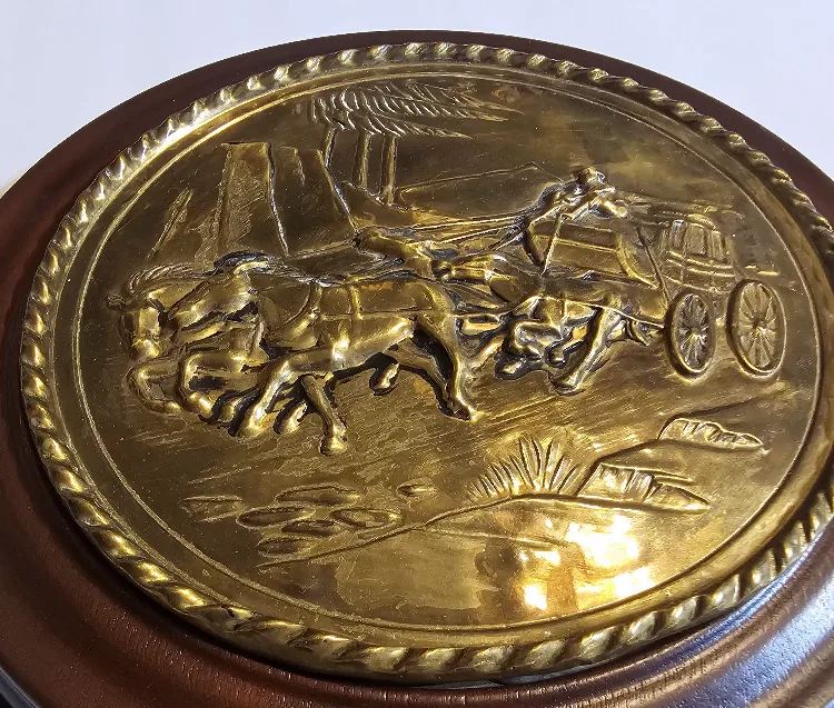 Vintage Brass Stagecoach Wall Art image indicator(2)