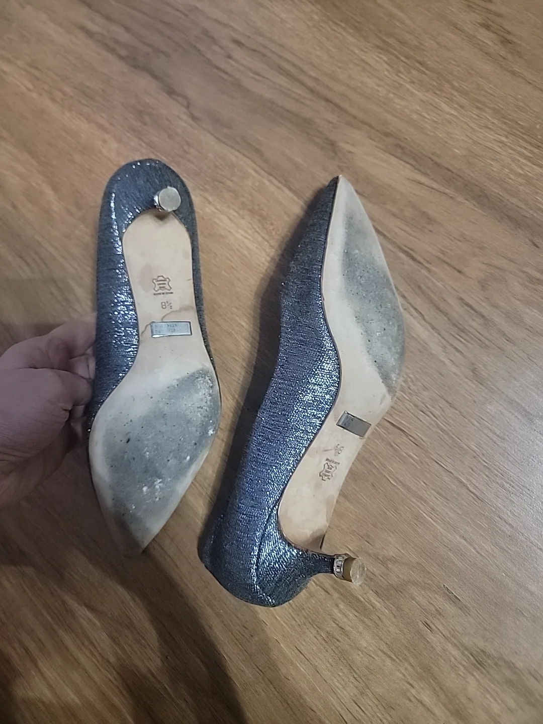 Badgley Mischka Heels Size 8.5 image indicator(4)