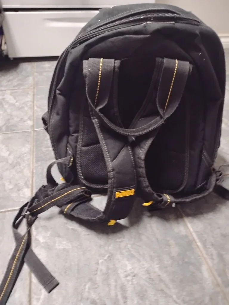 DeWalt Black & Yellow Tool Backpack image indicator(3)