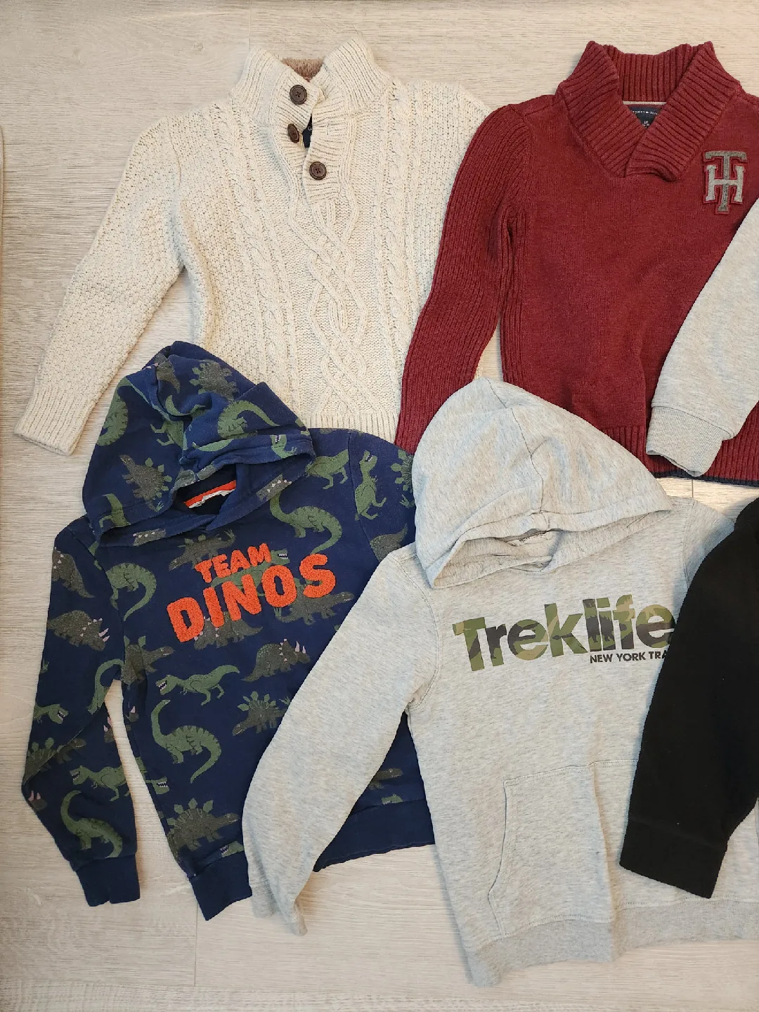 Boys 6-8 Sweater Lot image indicator(2)