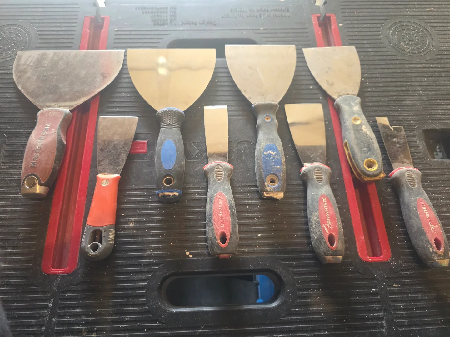 Lot of Used Putty Knives thumbnail