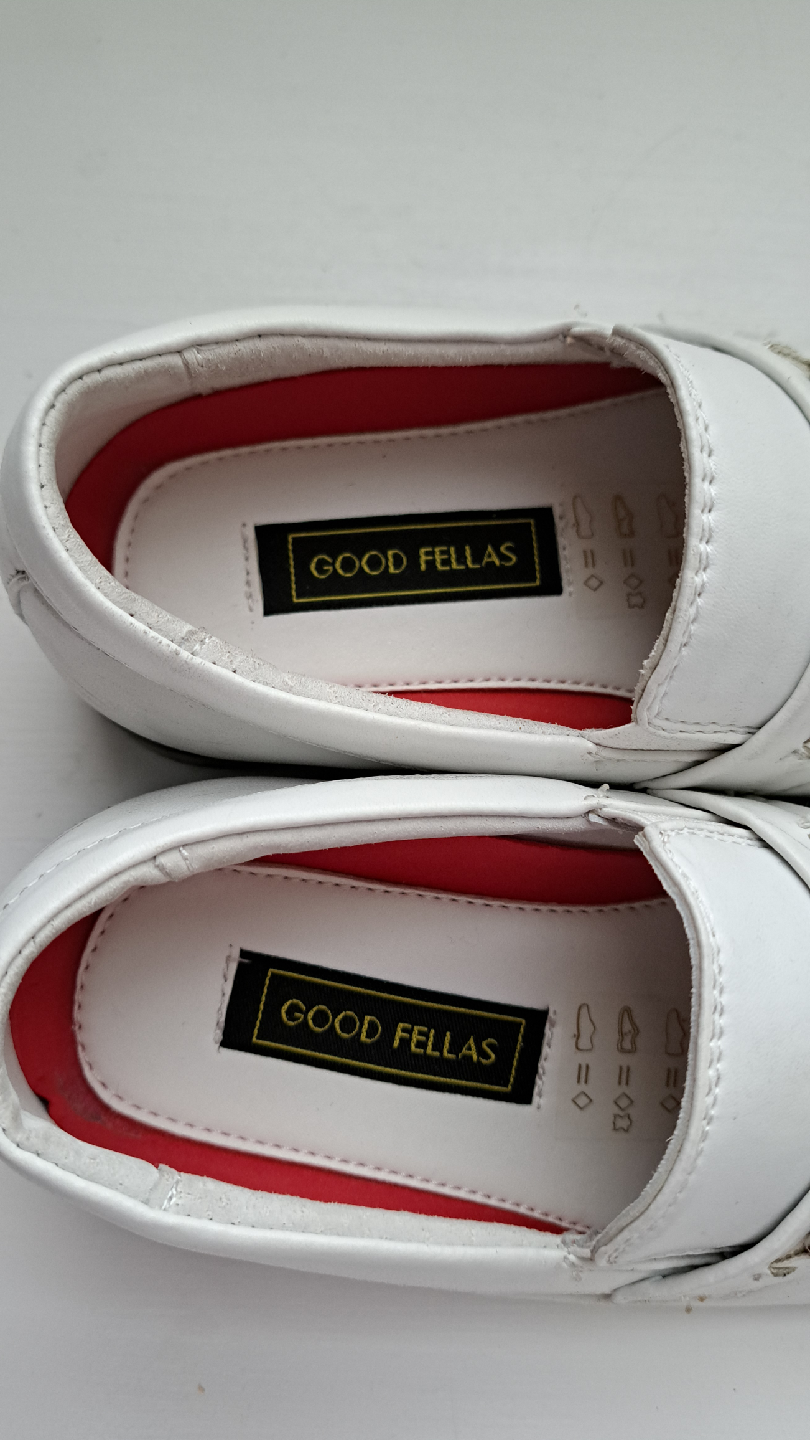 Good Fellas White Leather Loafers Sz 1 Boys - photo 4