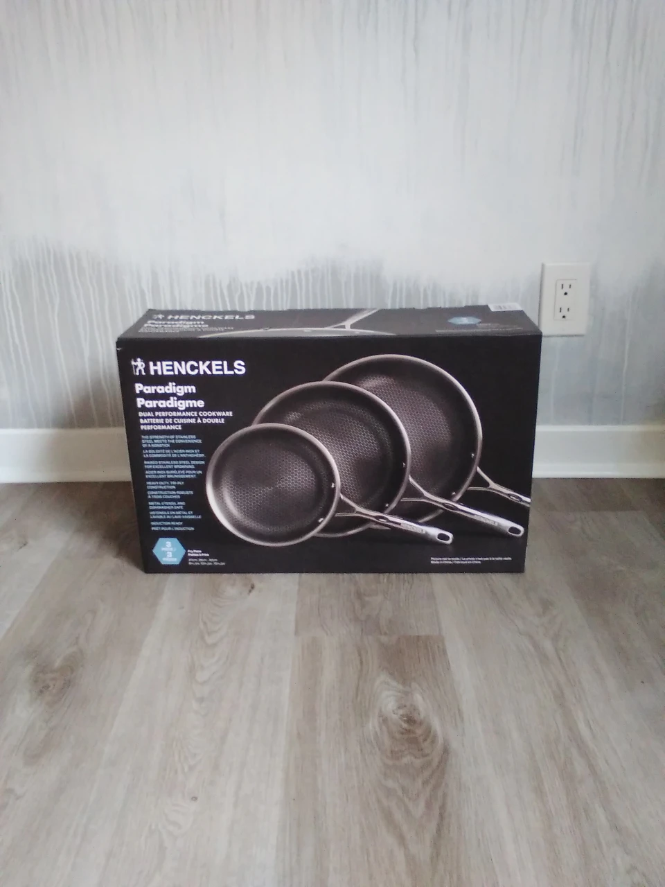 New Henckels Paradigm 3-Piece Cookware Set 🧡
