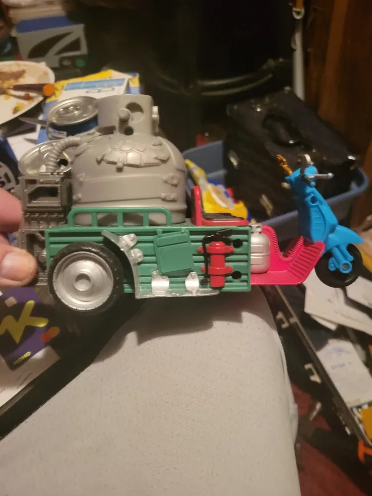Teenage Mutant Ninja Turtles Party Wagon Toy image indicator(5)