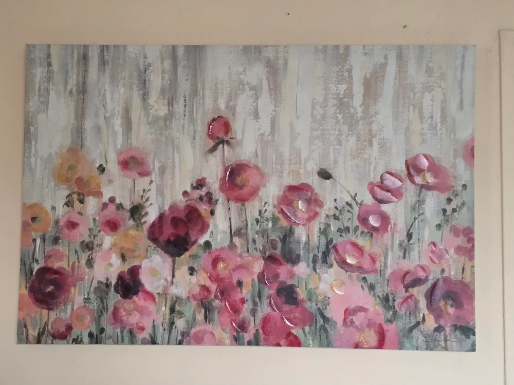 Assorted Home Decor Items image indicator(6)