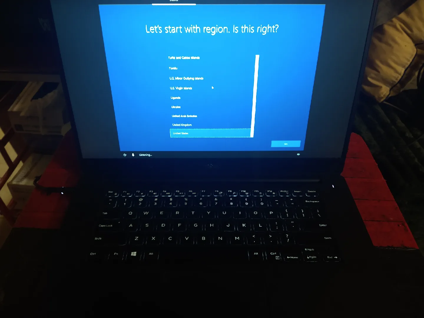 DELL XPS 15 9550 - Charger Included image indicator(4)