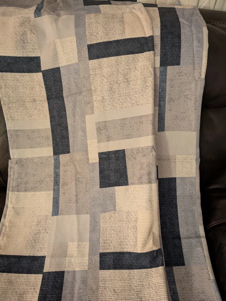 Moving sale - Curtains - 84" image indicator(9)