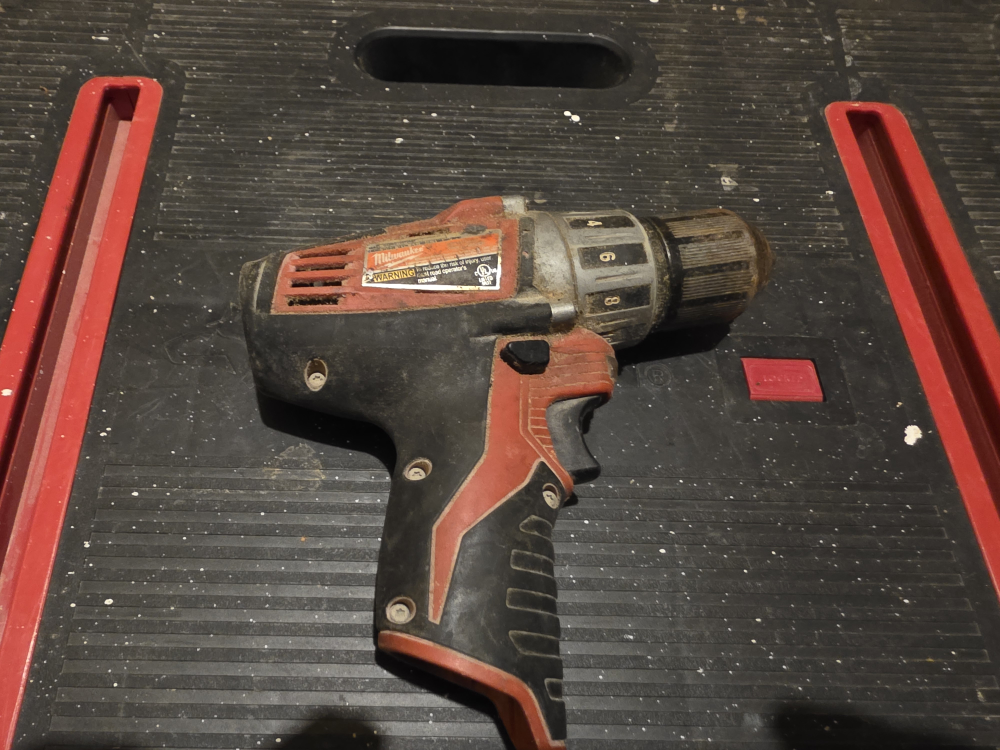 Milwaukee 2410-20 3/8" Drill/Driver - photo 2