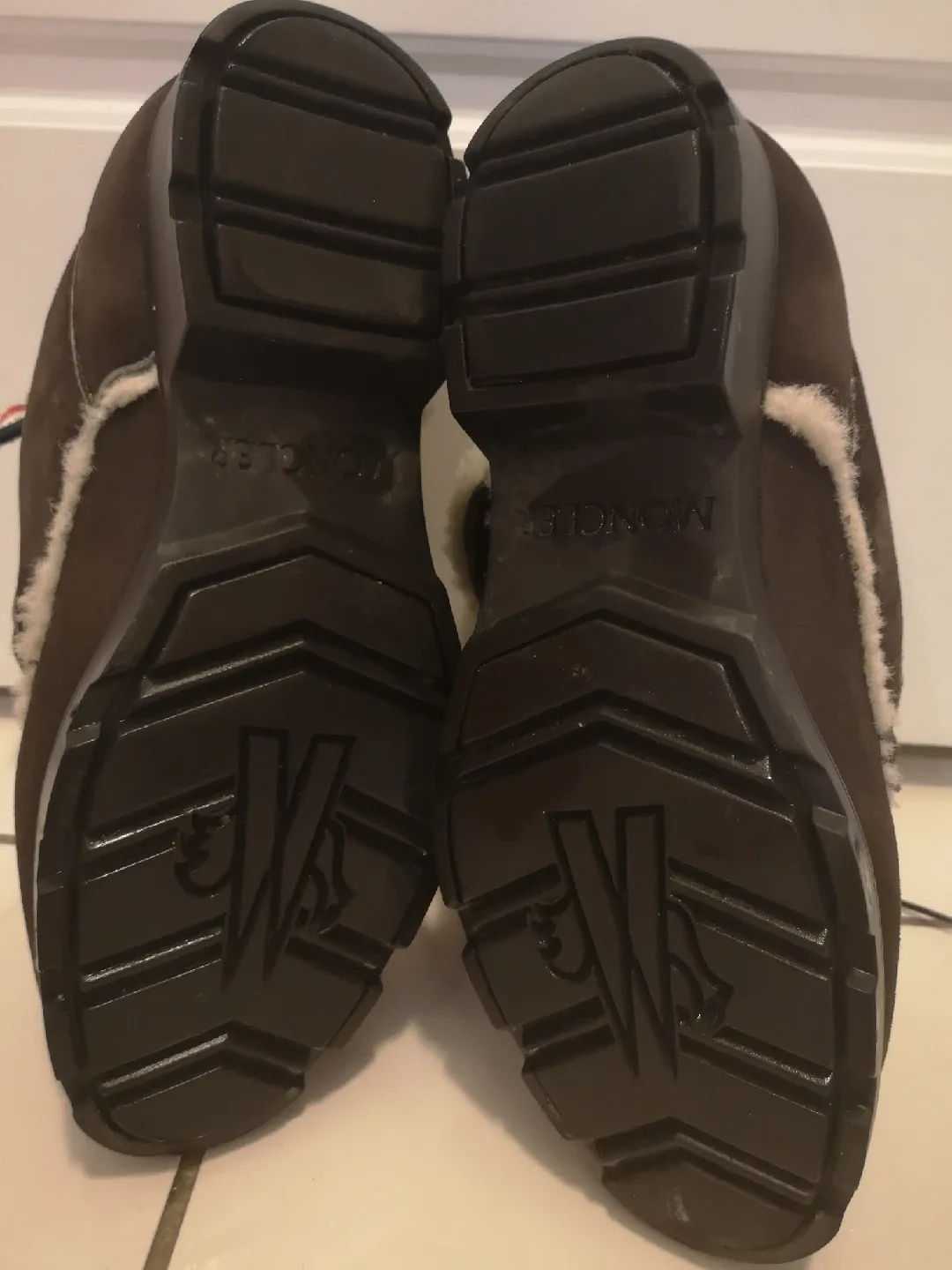 Moncler Brown Shearling Lined Boots - Size 40 image indicator(5)