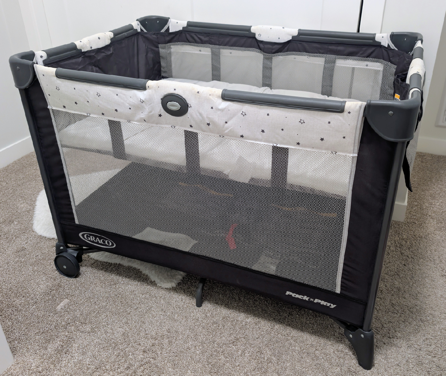 Graco Pack 'n Play - Asteroid