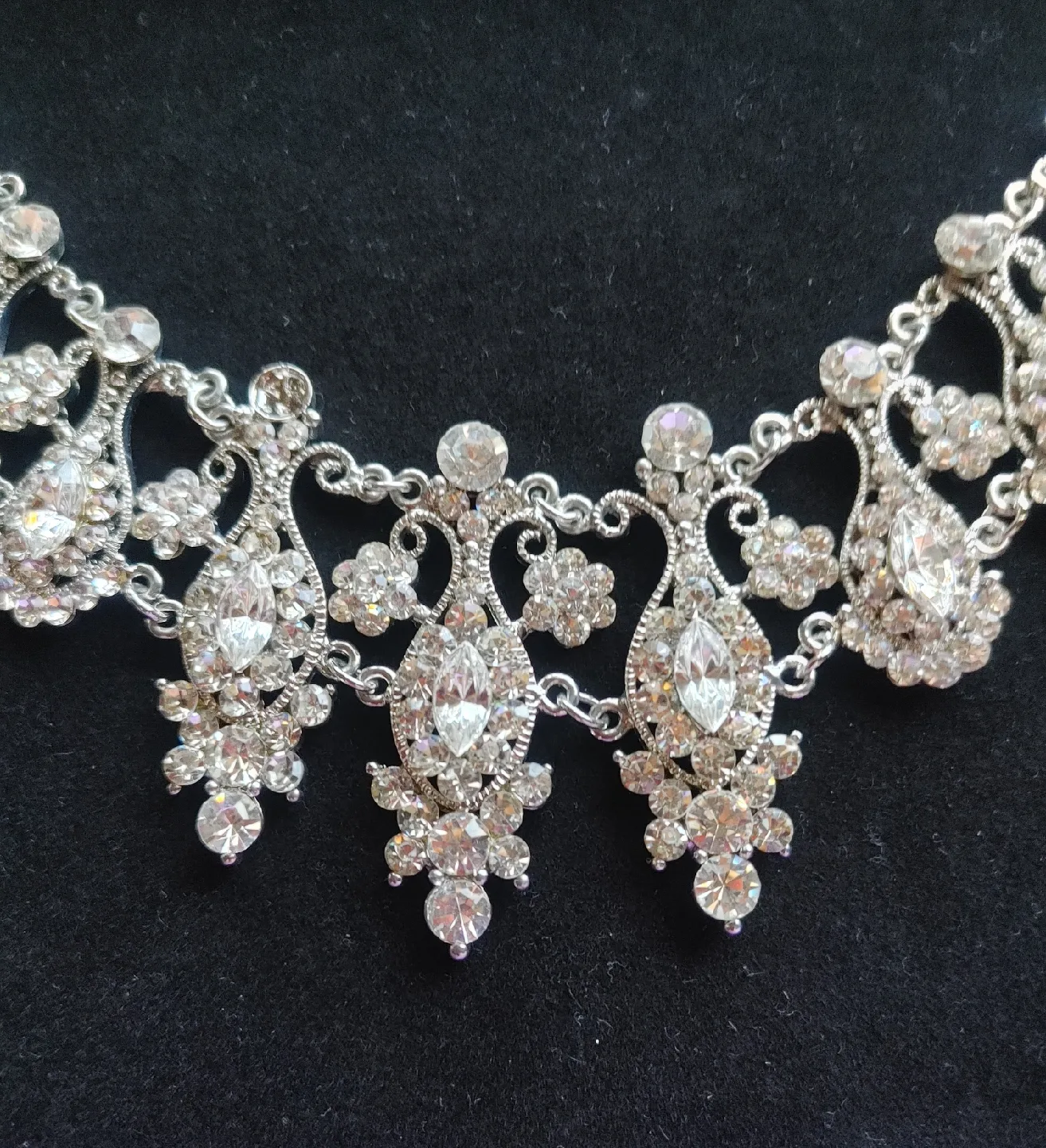 Bridal/Prom/Ladies Night image indicator(2)