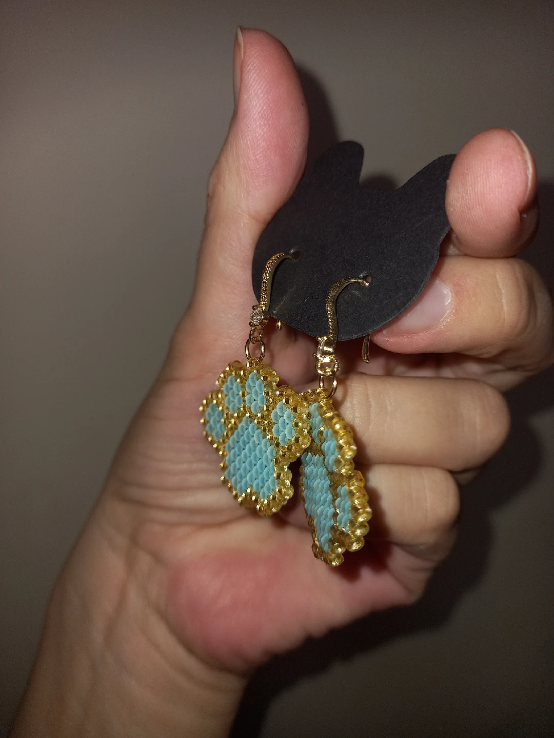 Handmade Paw Print Beaded Earrings - photo 3